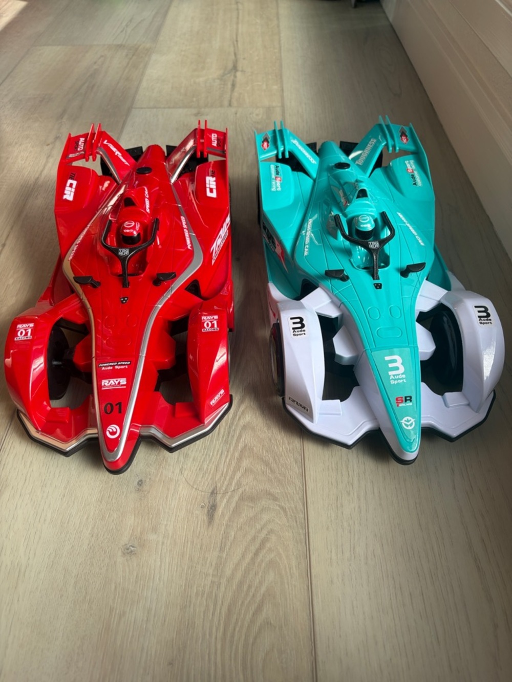 2 race cars Trusi powered speed race car